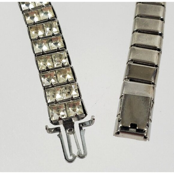 Vintage Elegant Double Row Square Rhinestone Necklace. - Picture 5 of 7